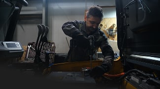 Обеспечиваем полный цикл ремонта, гарантийного и постгарантийного обслуживания техники по всей России